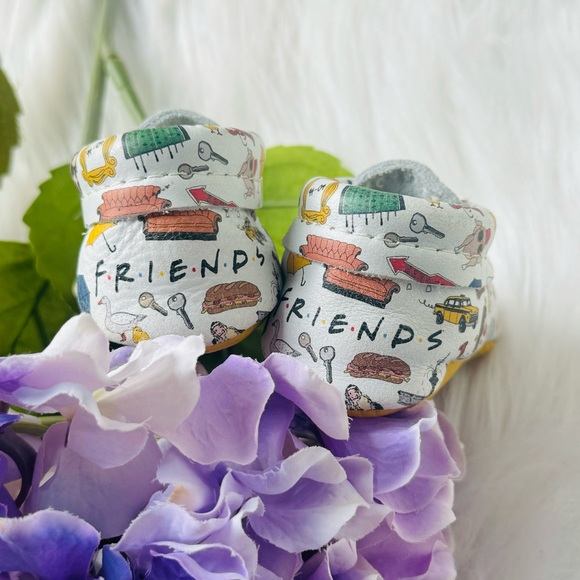 Freshly Picked X Friends Baby Moccasins - Picture 7 of 10